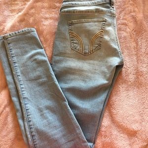 Hollister Light Wash Jeans 👖 Size 3